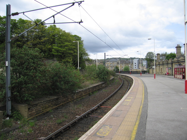 Shipley disused platform