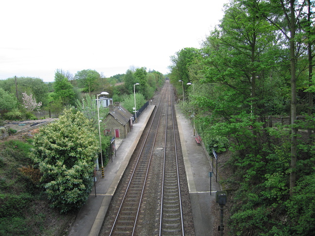 Stocksmoor from bridge
looking east