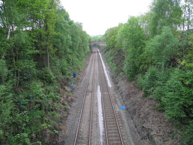 Stocksmoor from bridge
looking west