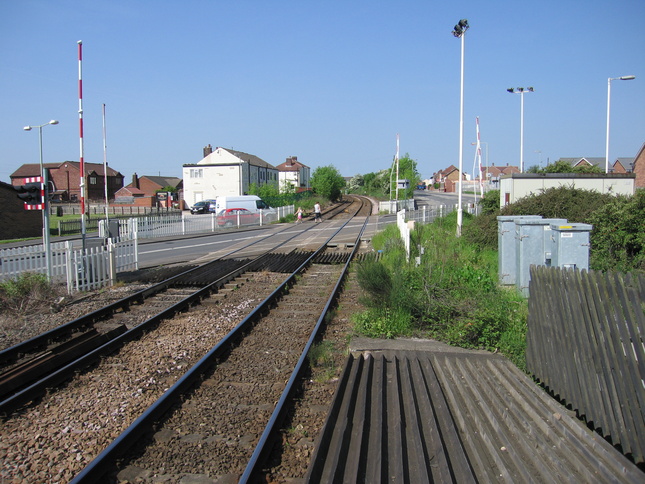 Streethouse level crossing