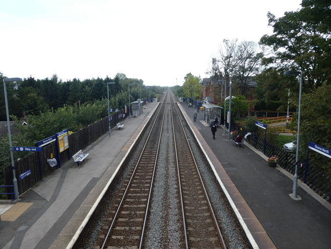 Thorne North looking north from footbridge