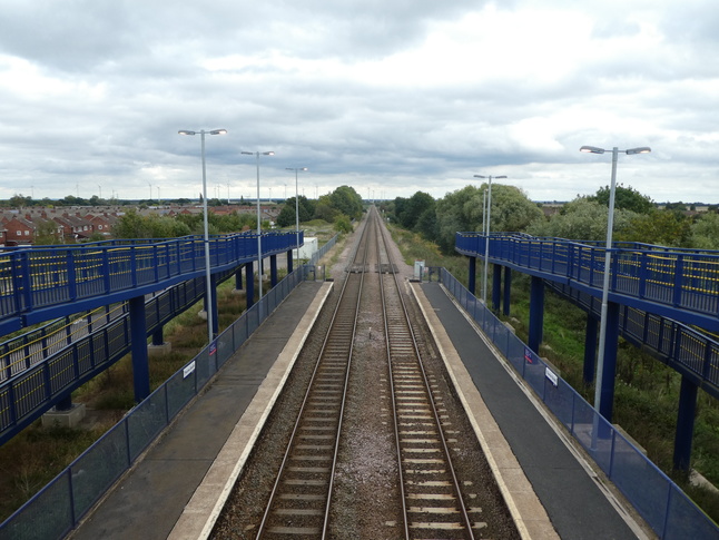 Thorne South looking east from footbridge