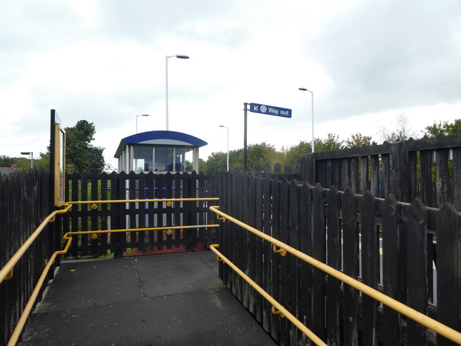 Thurnscoe platform 1 entrance