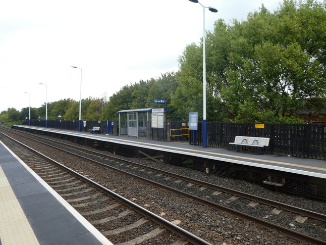 Thurnscoe platform 2
