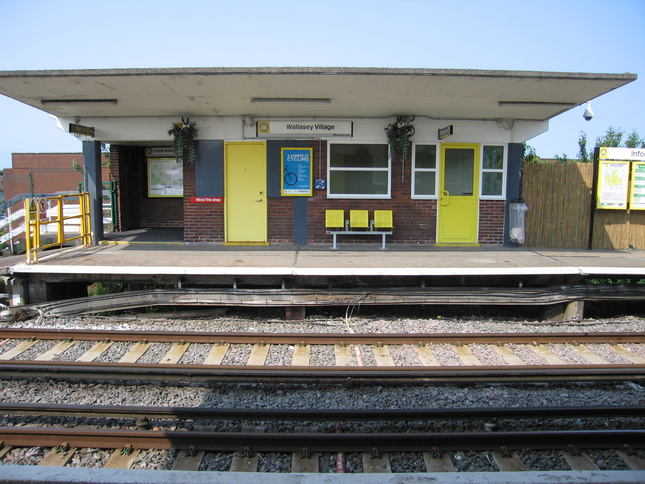 Wallasey Village platform 2
building