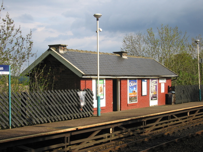 Weeton platform 1 building