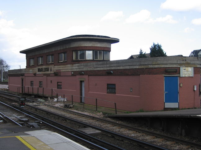 Wimbledon A signalbox