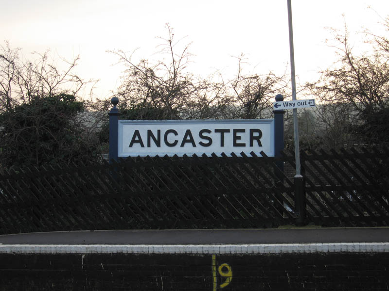 An old-style running-in board on platform 2.