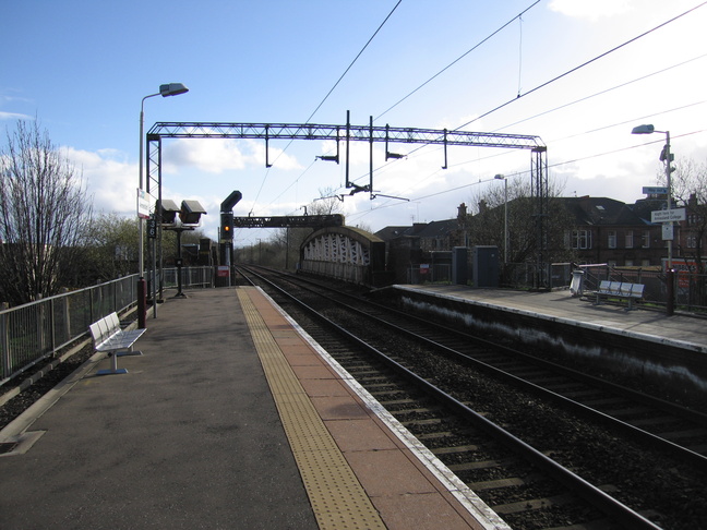 Anniesland platform 1 looking south