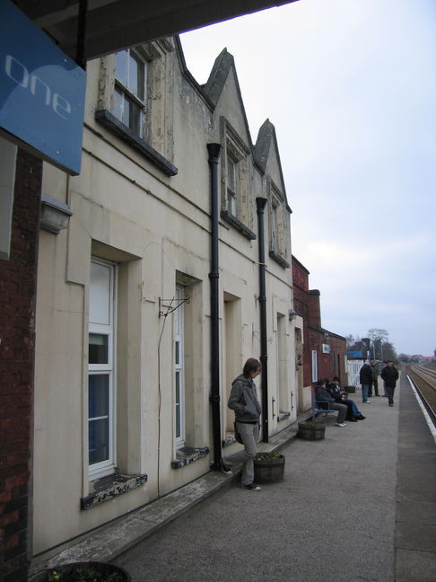 Attleborough station building
rear, east end