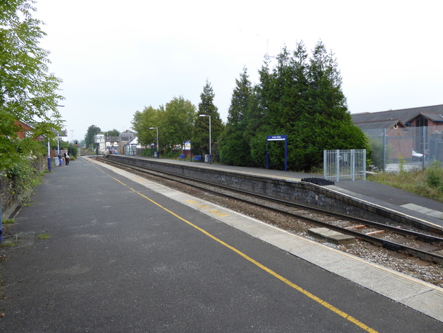 Bamber Bridge platforms looking
east