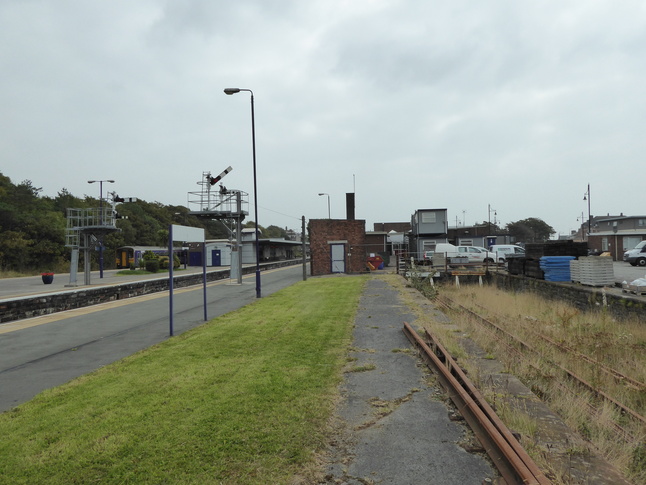 Barrow disused bay platform