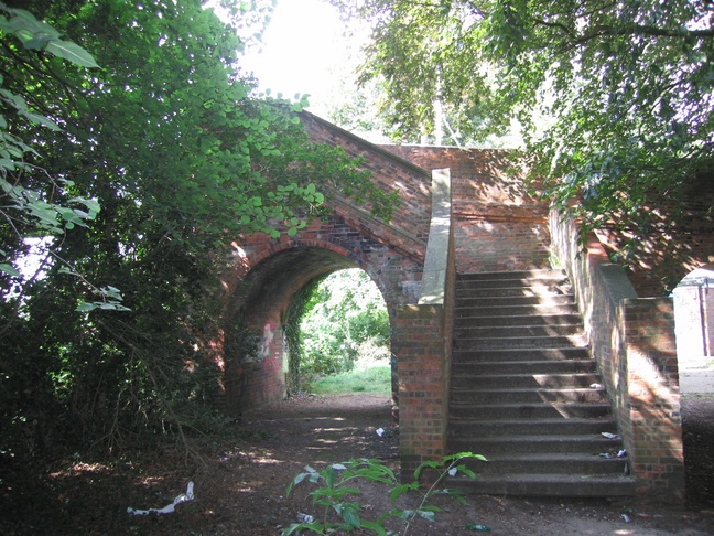 Beccles footbridge end