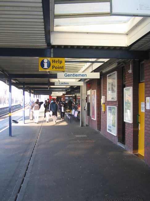 Bedford, platform 1 canopy