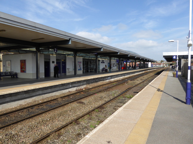 Blackburn platforms 2 and 4 looking
north