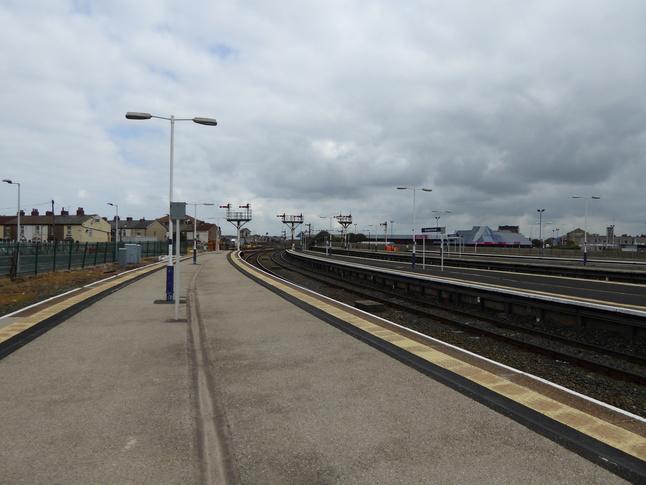 Blackpool North platforms
looking east