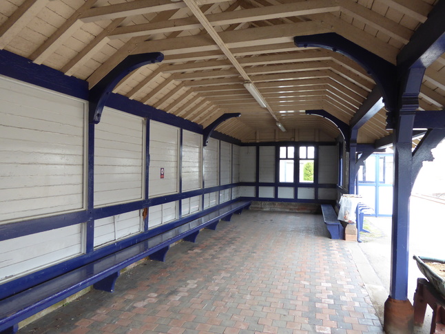 Bootle inside platform 1 shelter