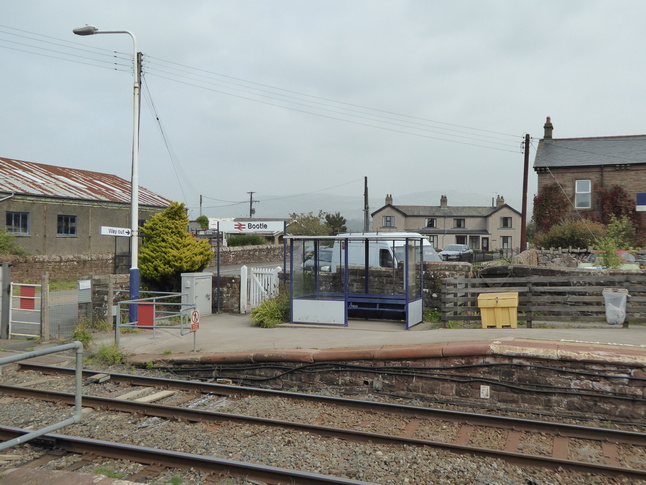 Bootle platform 2 shelter