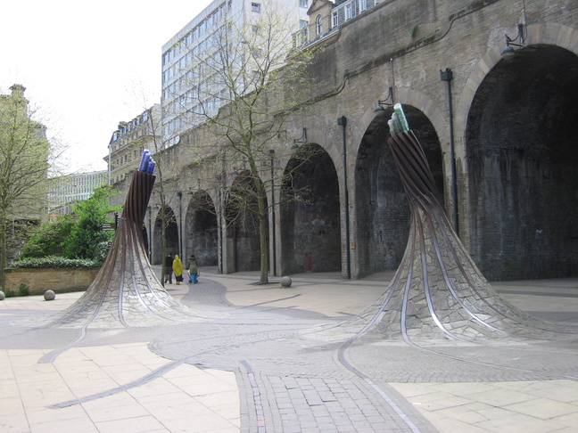 Bradford Forster
Square sculpture