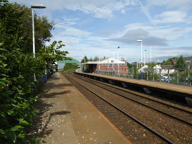 Bredbury platforms looking west