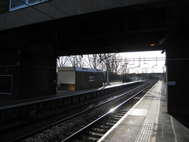 Broxbourne platforms 2 and 3 looking
south