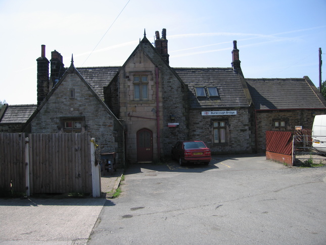 Burscough Bridge platform 2
building front