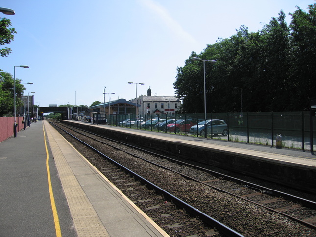 Burscough Bridge platforms
looking east