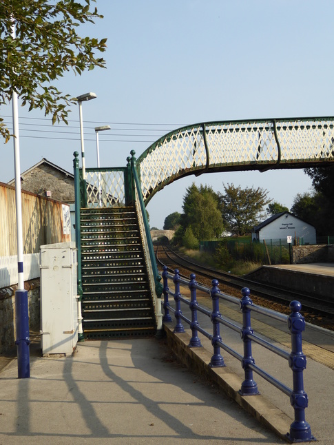 Cark platform 2 footbridge end