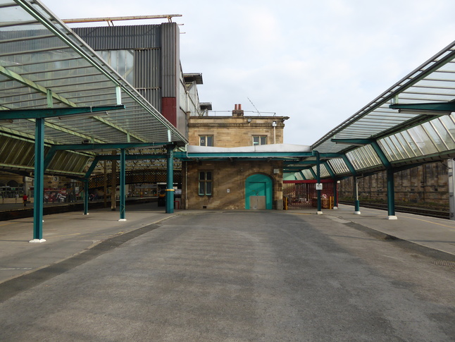 Carlisle platforms 1-3 from west
