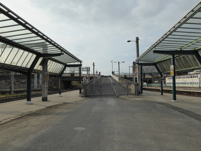 Carlisle platforms 1-3 looking west