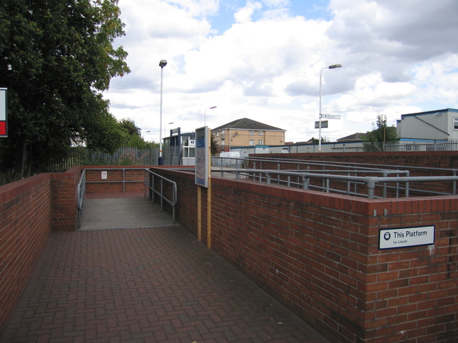 Carlton platform 1 entrance