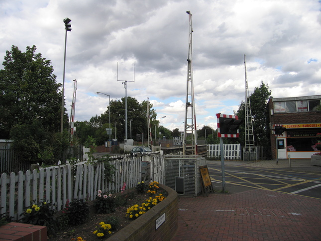 Carlton level crossing