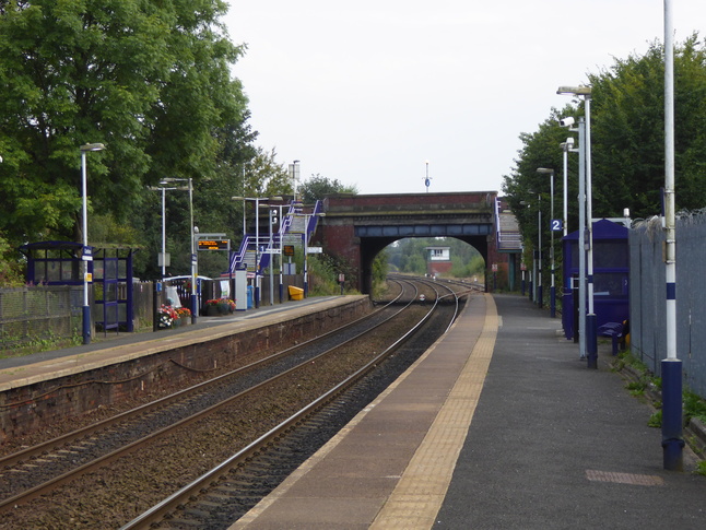 Castleton platforms looking south