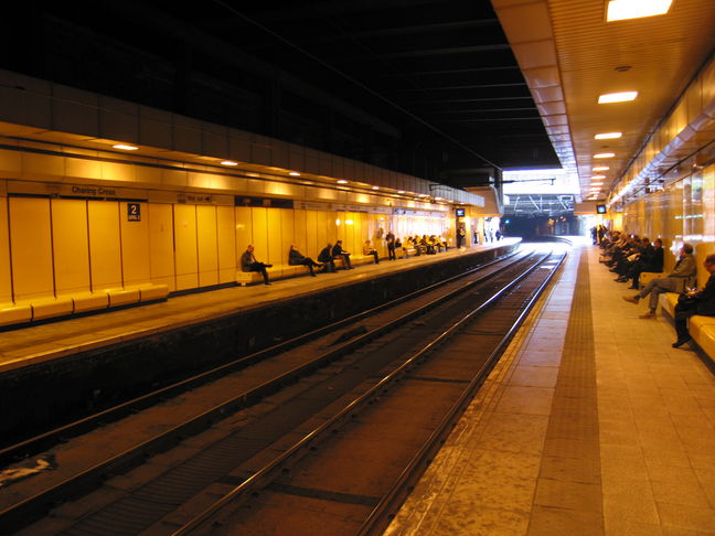 Charing Cross platforms