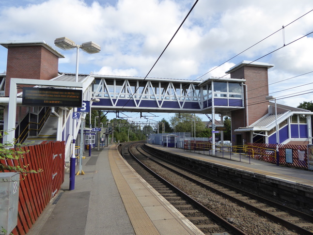 Cheadle Hulme platforms 3 and 4 footbridge