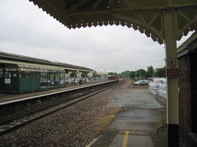 Chippenham disused platform
looking east