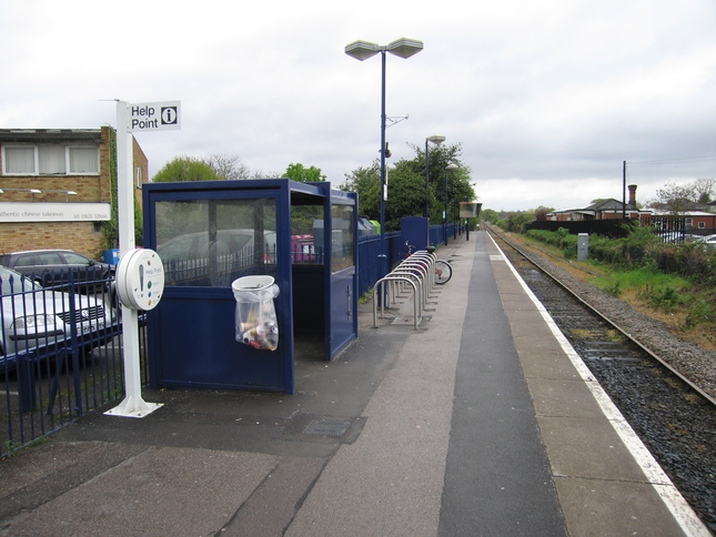 Cookham looking south along platform