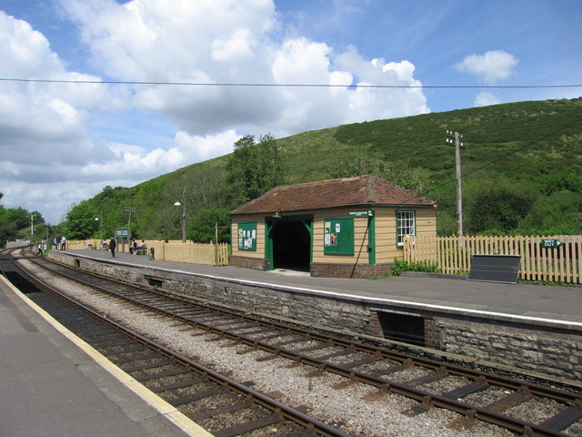 Corfe Castle down building