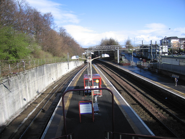 Dalmuir platforms 4 and 5 steps