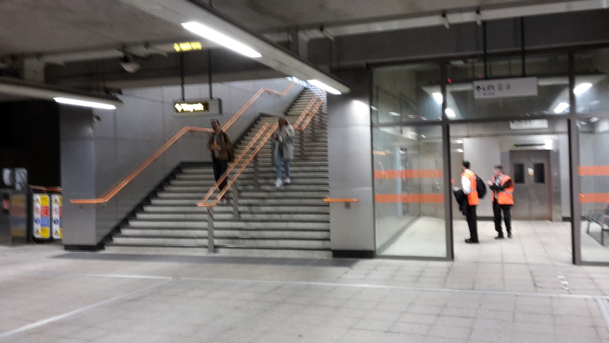 Dalston Junction platform
exit