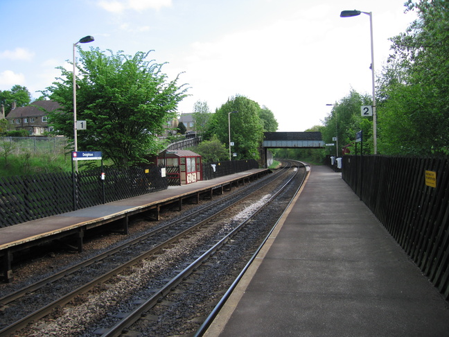 Deighton platform 2 looking east