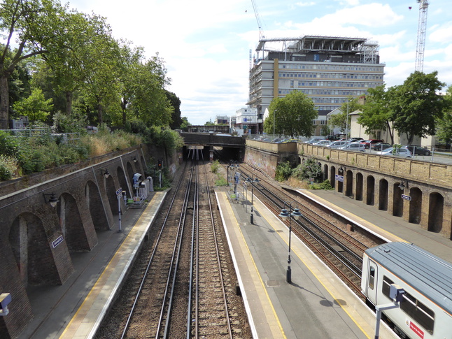 Denmark Hill looking west
from bridge