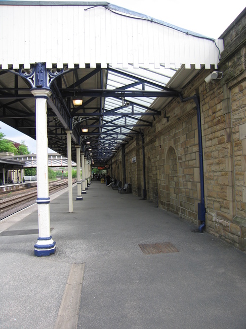 Dewsbury platform 2