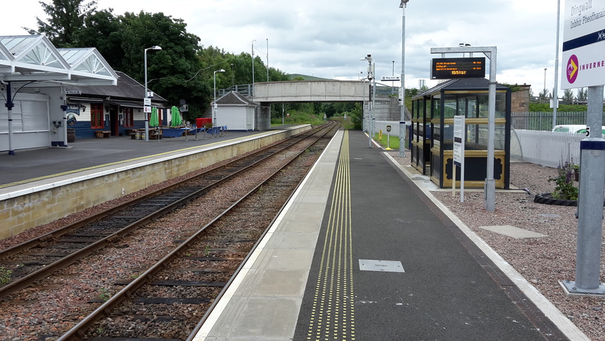 Dingwall platform 2 looking north