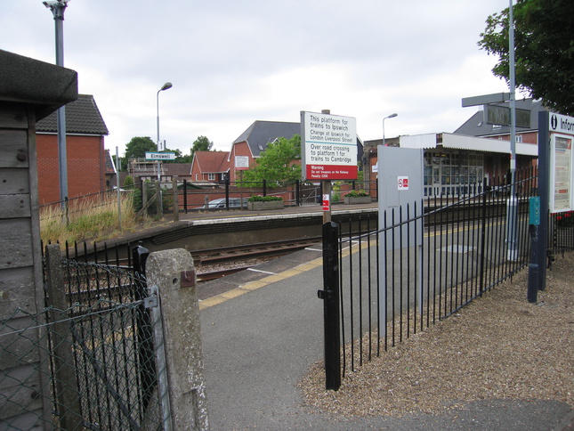 Elmswell platform 2 entrance