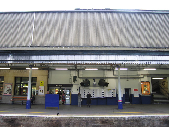 Exeter St Davids platform 1
exit