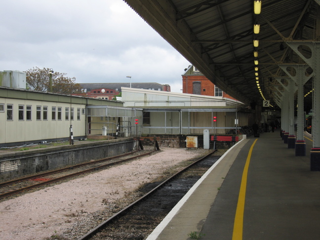 Exeter St Davids platform 2