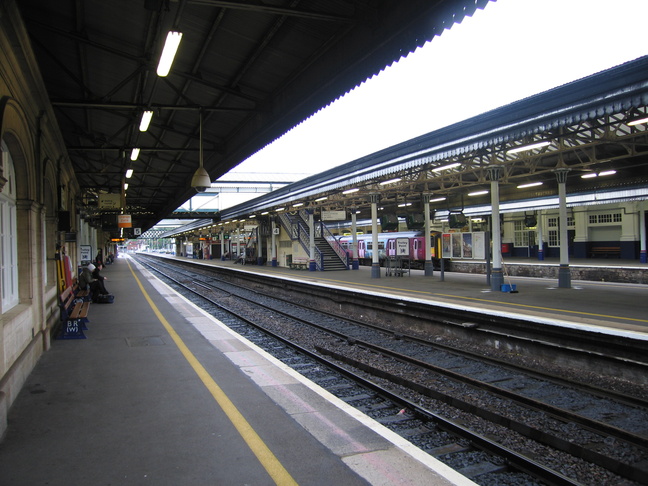 Exeter St Davids platforms 4 and
5