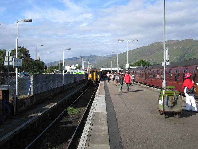 Fort William platform 2