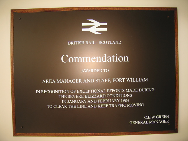 Fort William plaques -
Commendation for efforts during 1984 blizzards